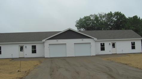 18 Thurlow Drive Oxford ME 04270