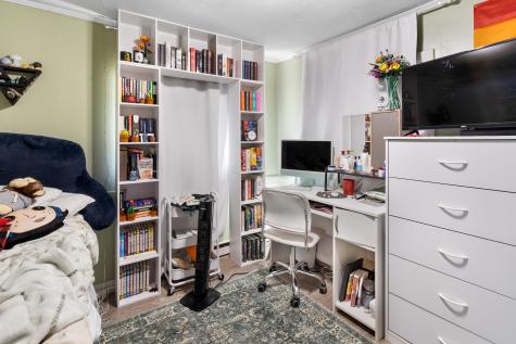 52 Harvard Street Auburn ME 04210