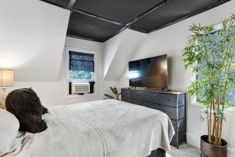 52 Harvard Street Auburn ME 04210