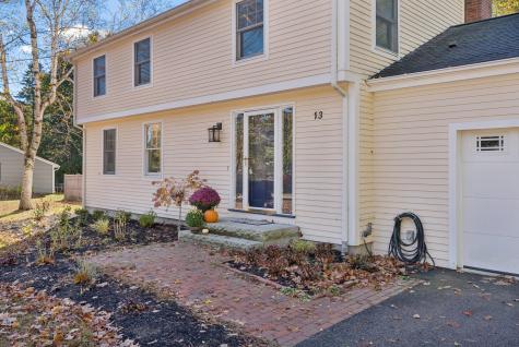 13 Hedgerow Drive Cumberland ME 04021