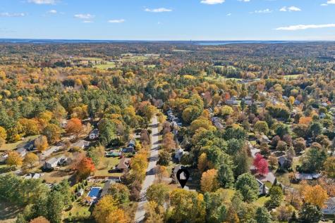 13 Hedgerow Drive Cumberland ME 04021