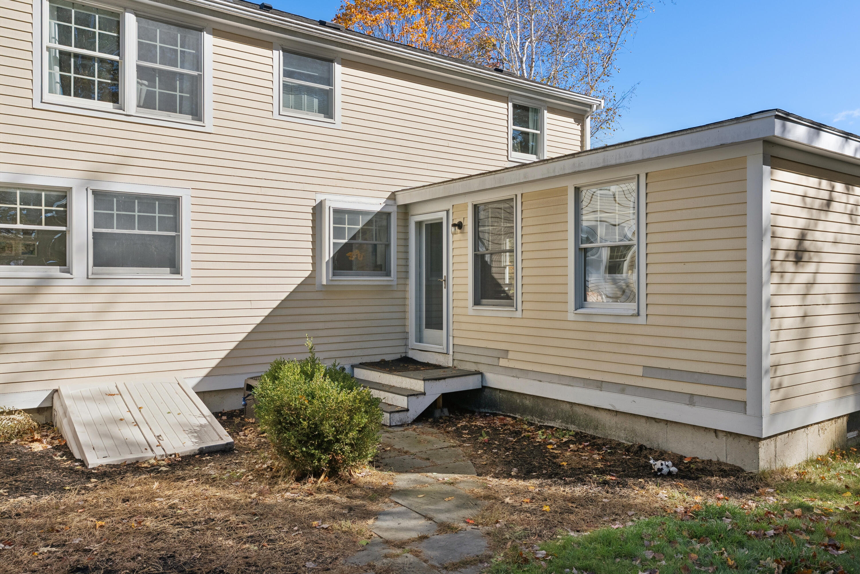 13 Hedgerow Drive Cumberland ME 04021