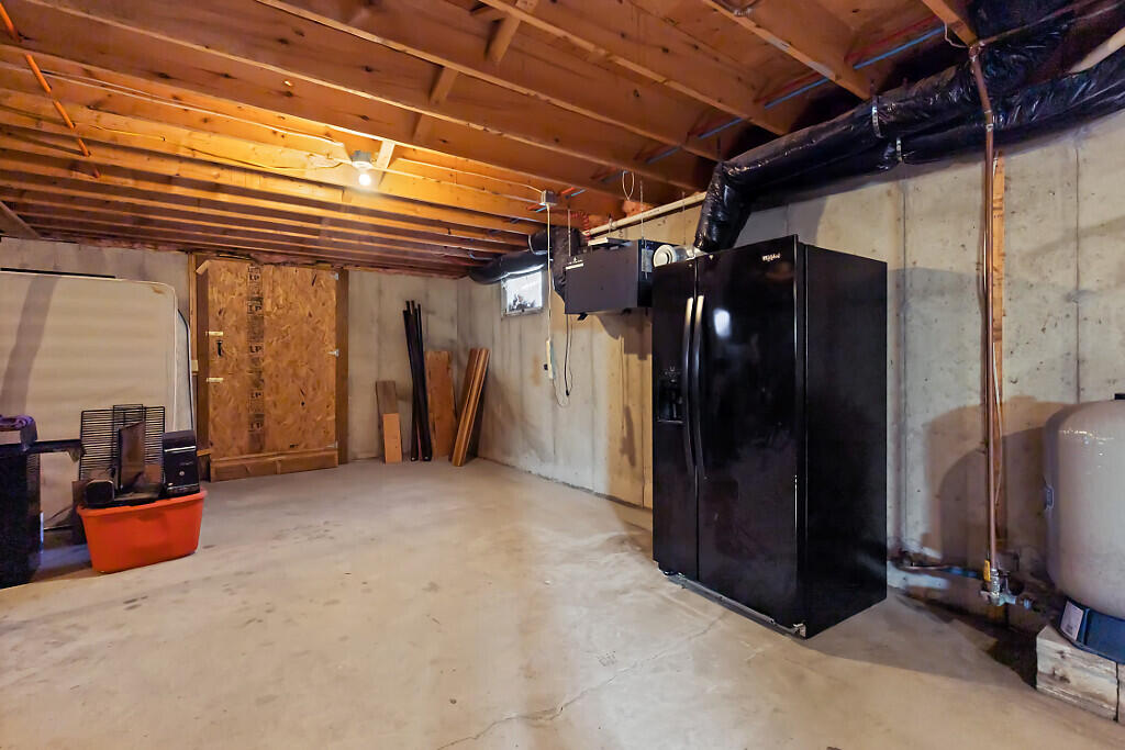 33 Belfast Augusta Road E Searsmont ME 04973