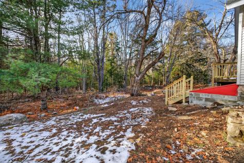 510 Roosevelt Trail Casco ME 04015