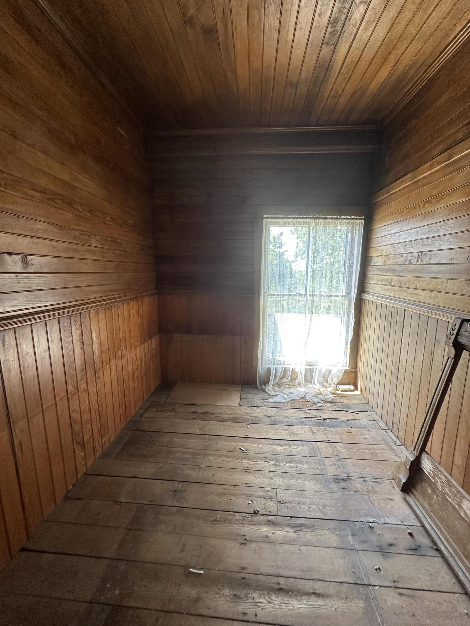 24 Old Route 1 Waldoboro ME 04572