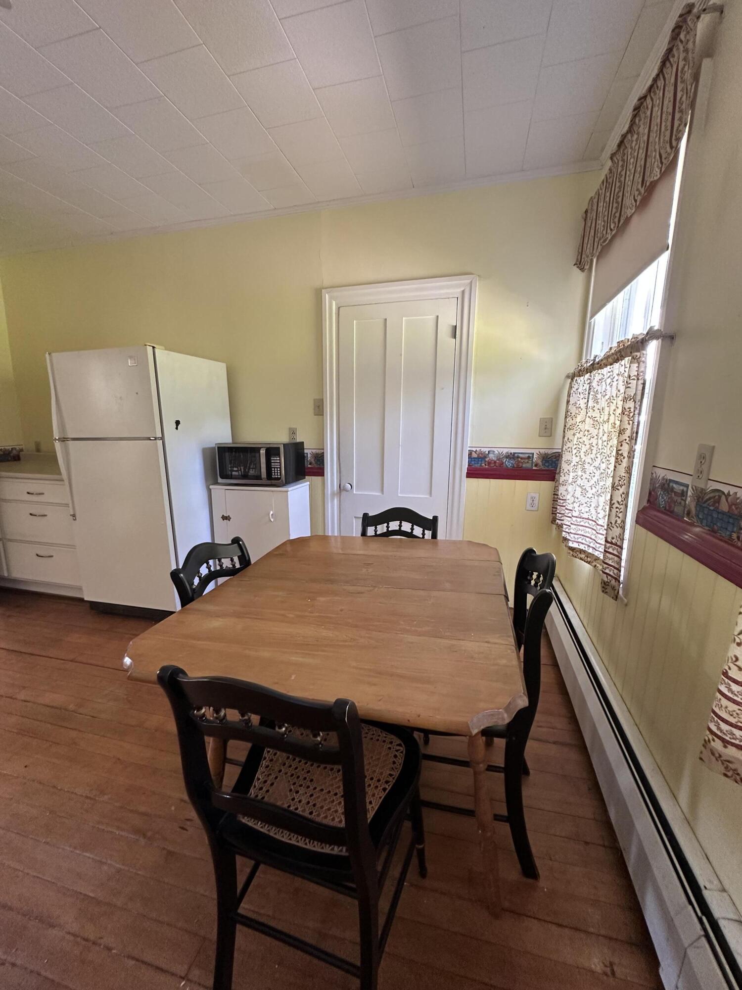 24 Old Route 1 Waldoboro ME 04572