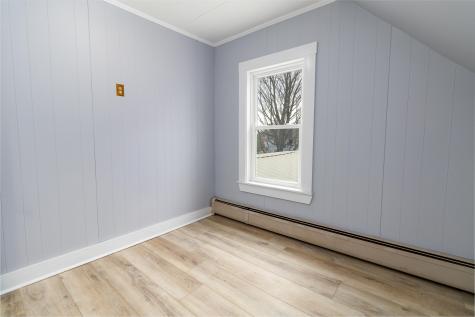 15 Marston Street Norway ME 04268