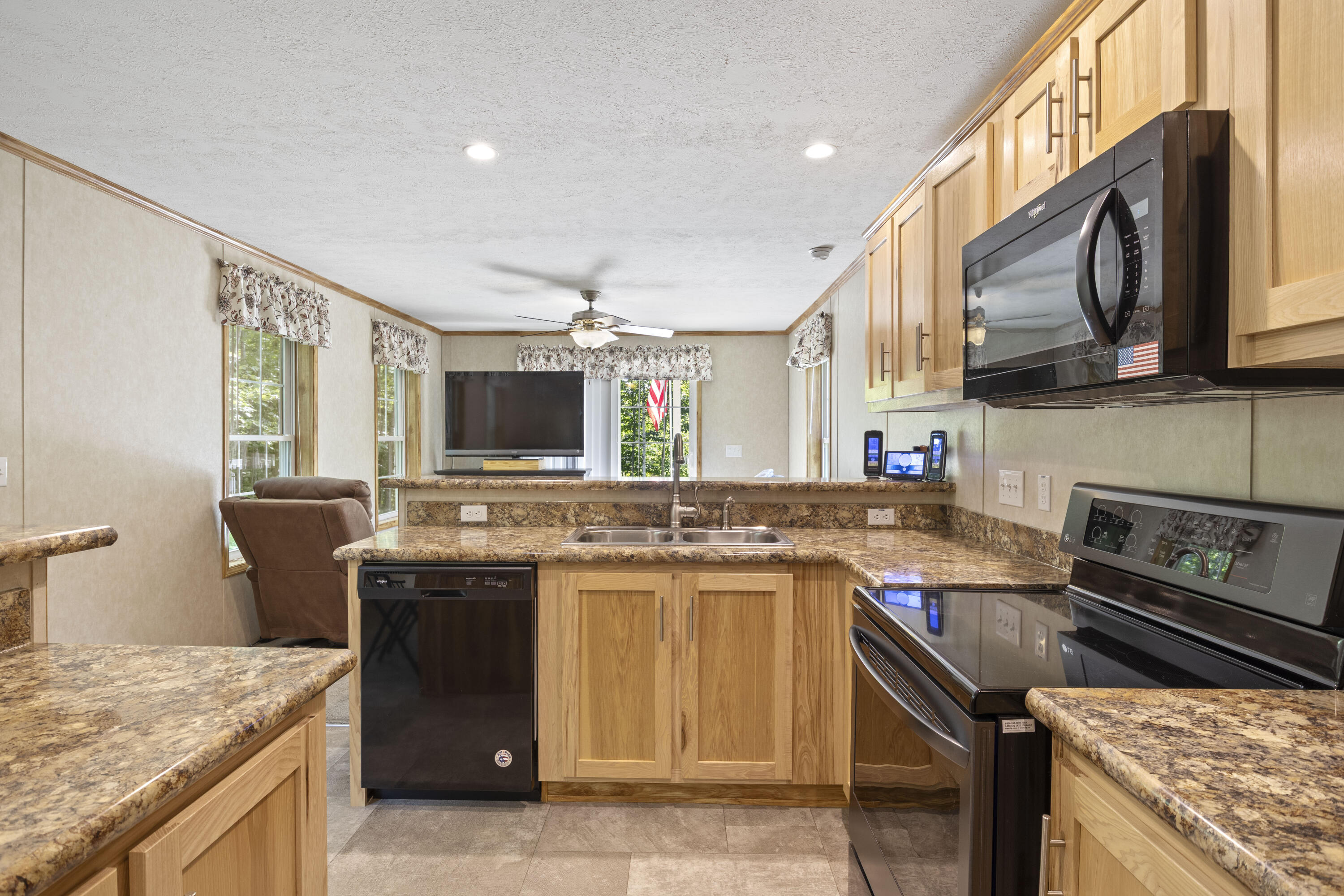 19 Old Route 26 Paris ME 04281