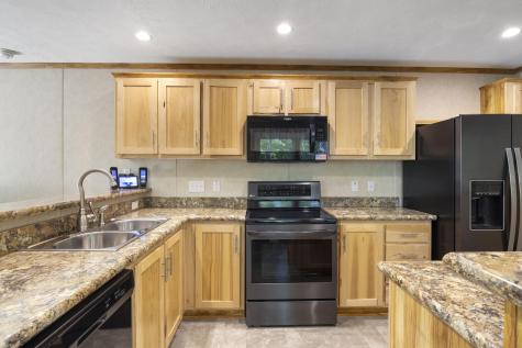 19 Old Route 26 Paris ME 04281