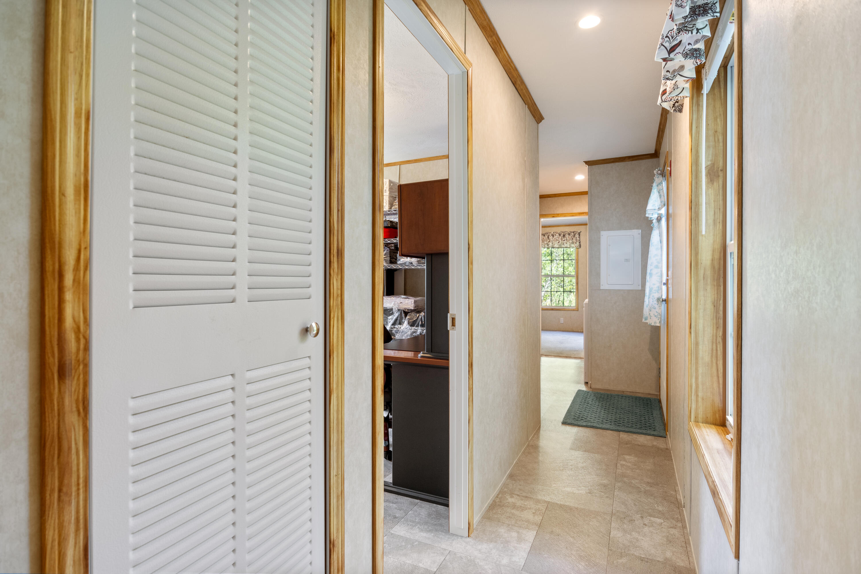 19 Old Route 26 Paris ME 04281