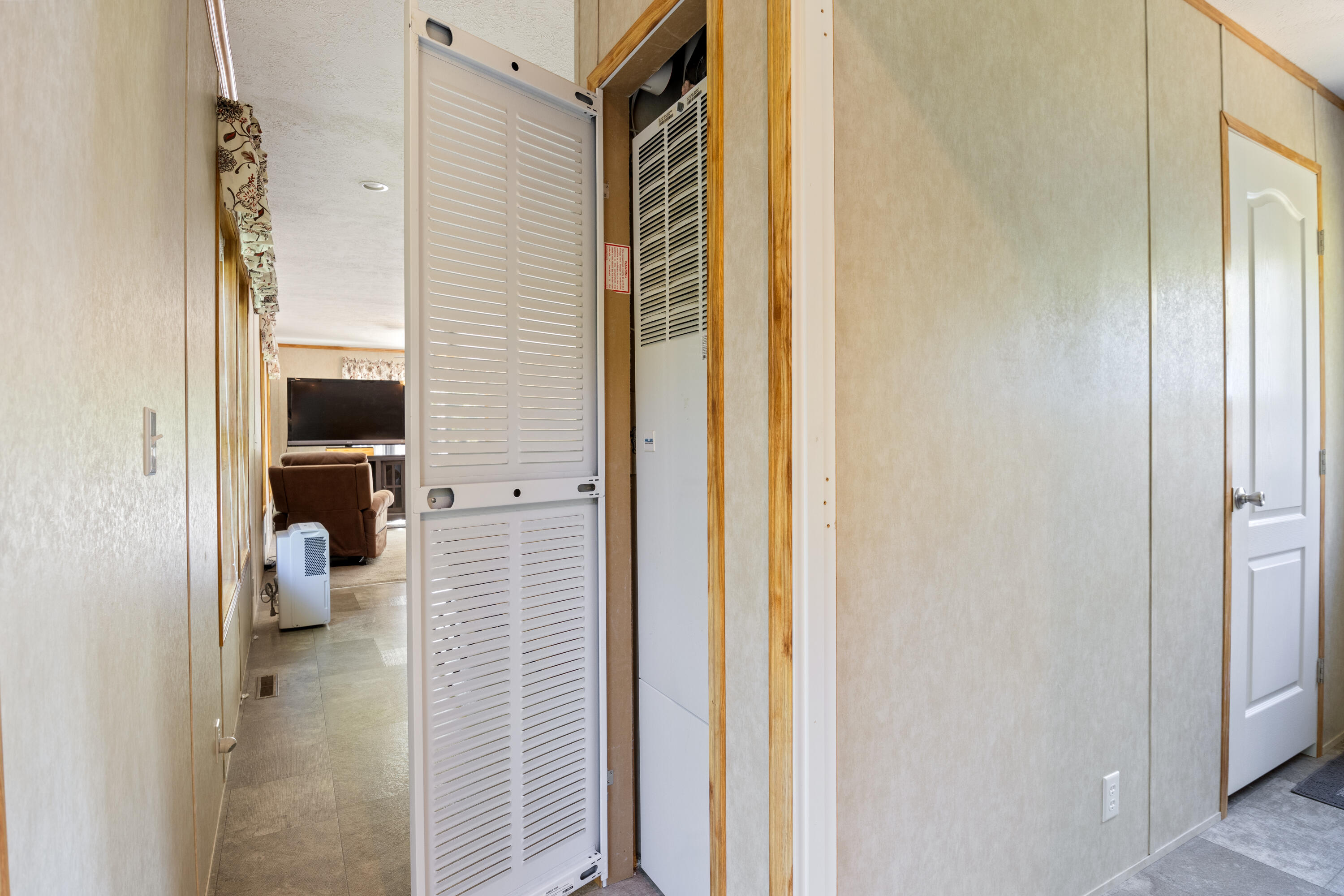 19 Old Route 26 Paris ME 04281