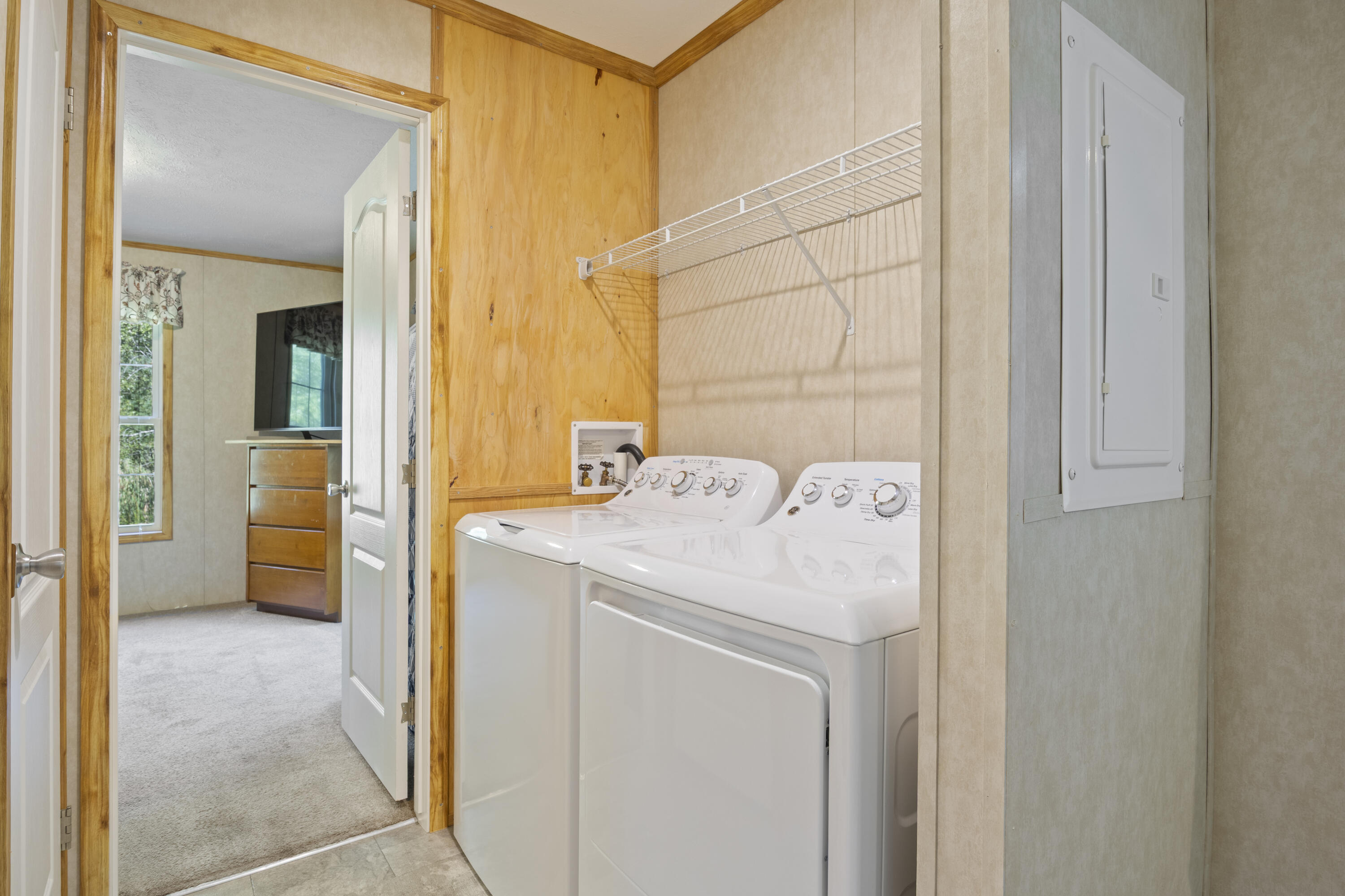 19 Old Route 26 Paris ME 04281