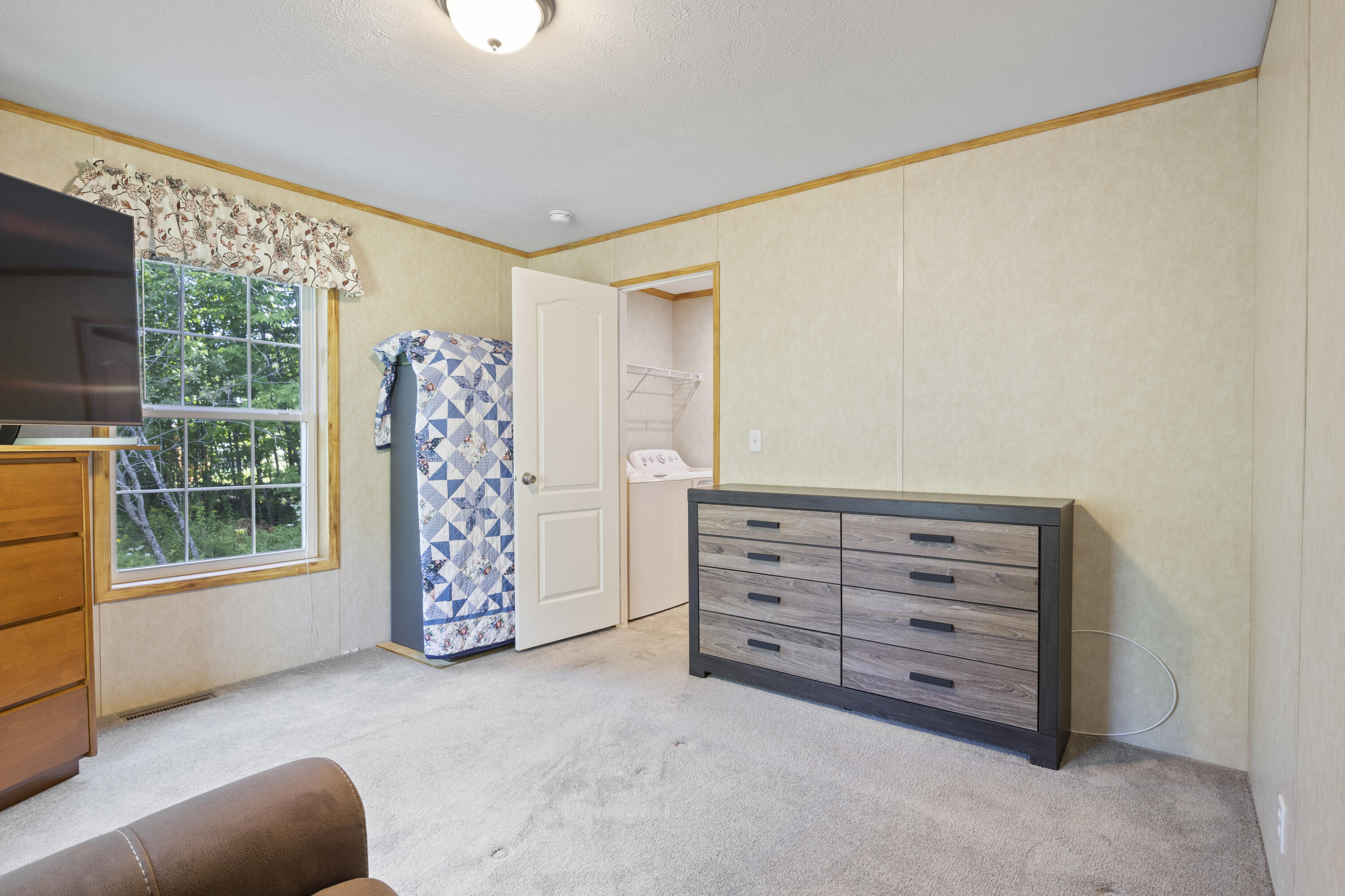 19 Old Route 26 Paris ME 04281