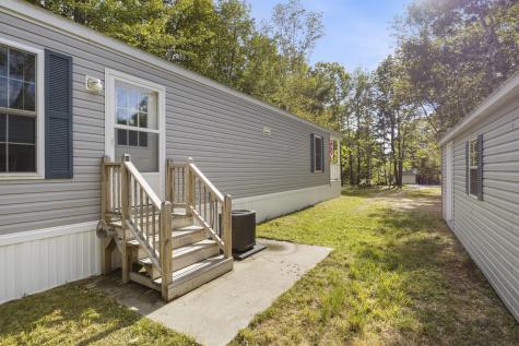 19 Old Route 26 Paris ME 04281