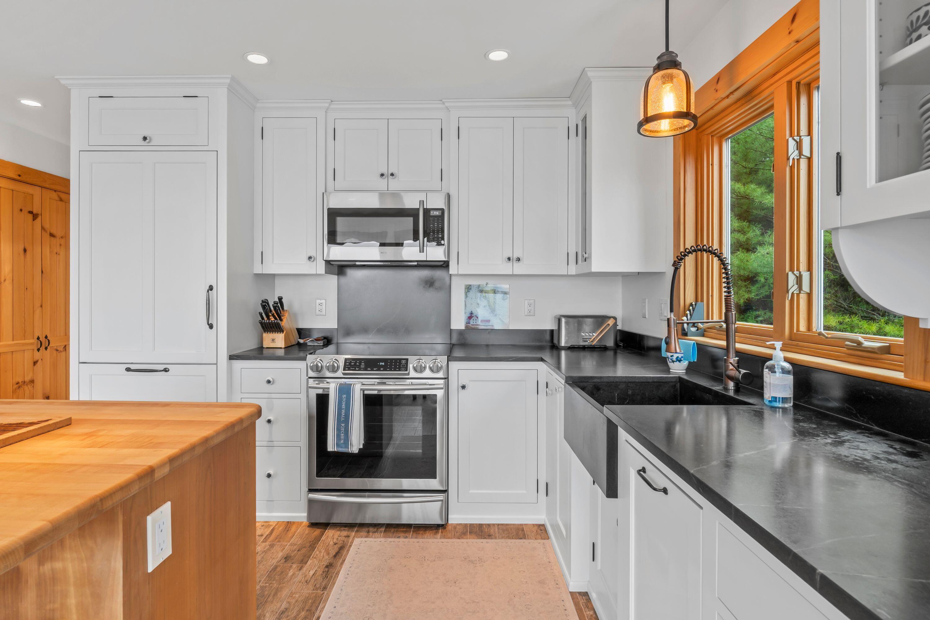 21 White Road Georgetown ME 04548