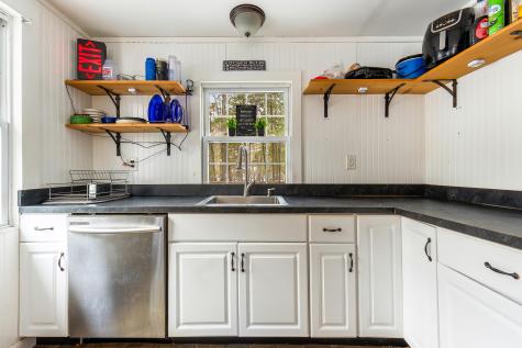 16 Mason Avenue Naples ME 04055