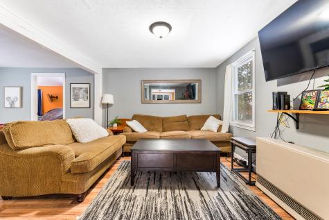 16 Mason Avenue Naples ME 04055