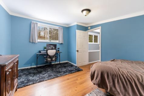 16 Mason Avenue Naples ME 04055