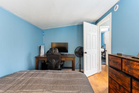 16 Mason Avenue Naples ME 04055