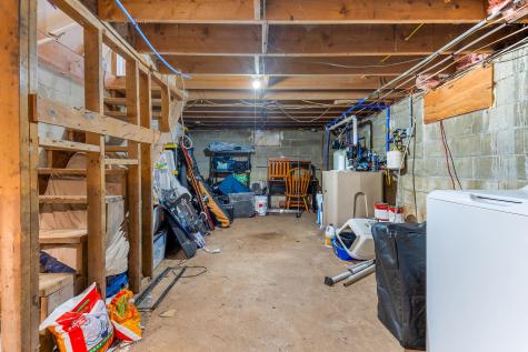 16 Mason Avenue Naples ME 04055