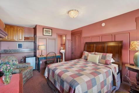 15 Pine Street Portland ME 04102