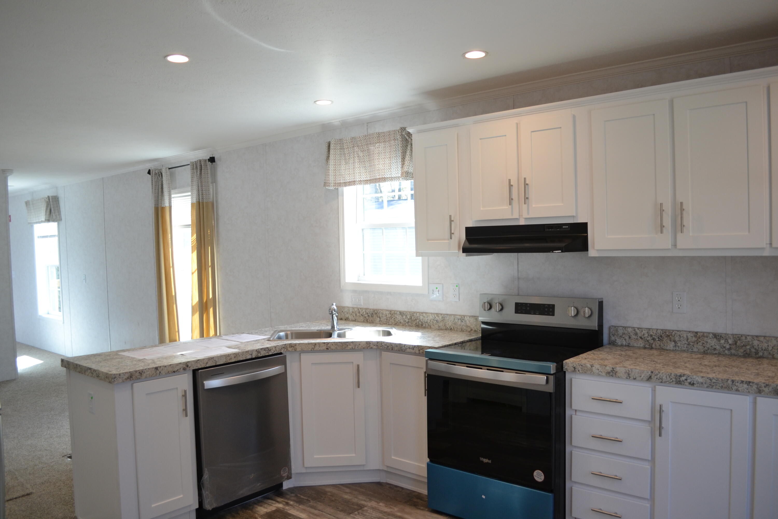 18 Maple Street Lebanon ME 04027