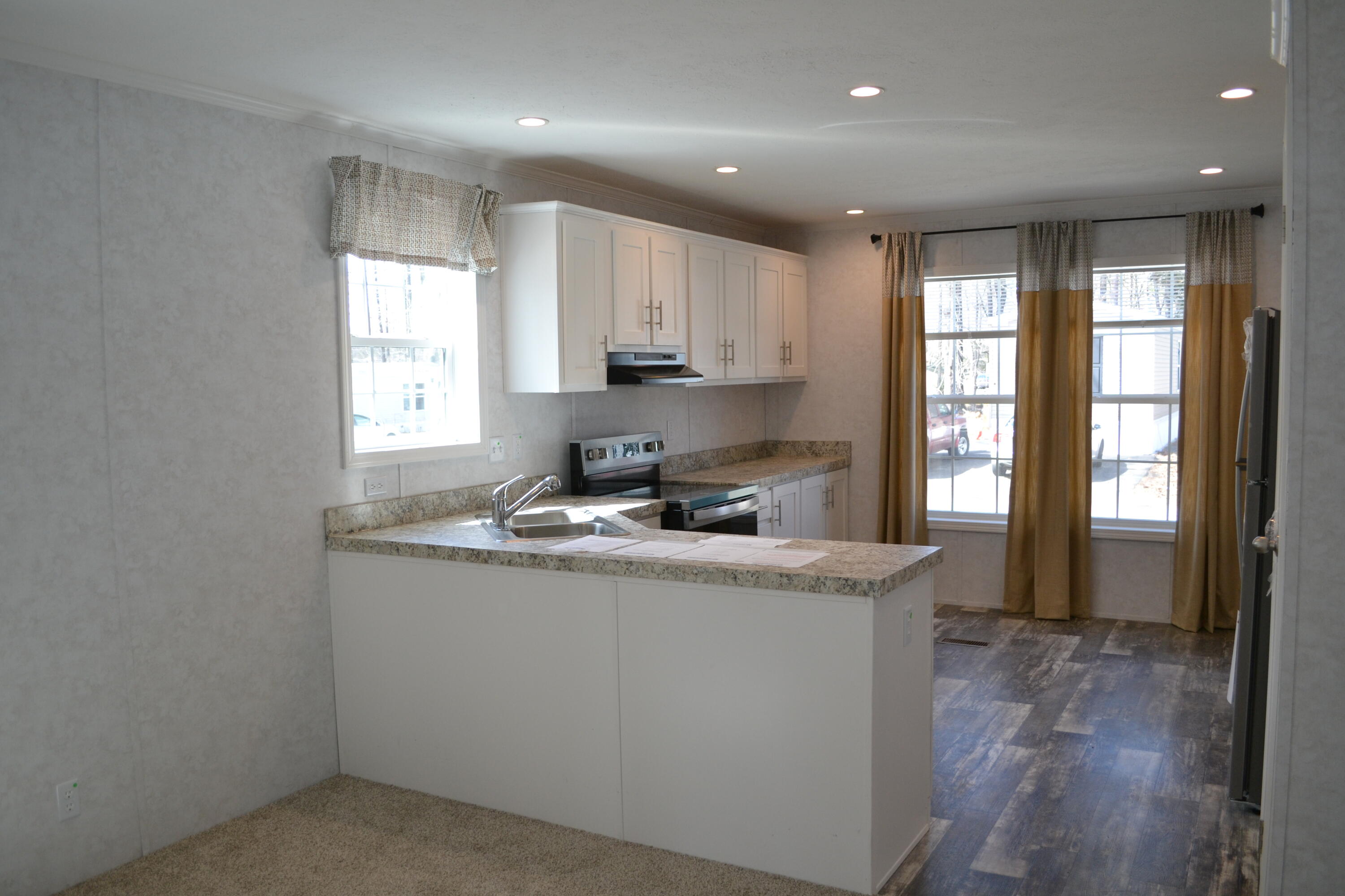 18 Maple Street Lebanon ME 04027