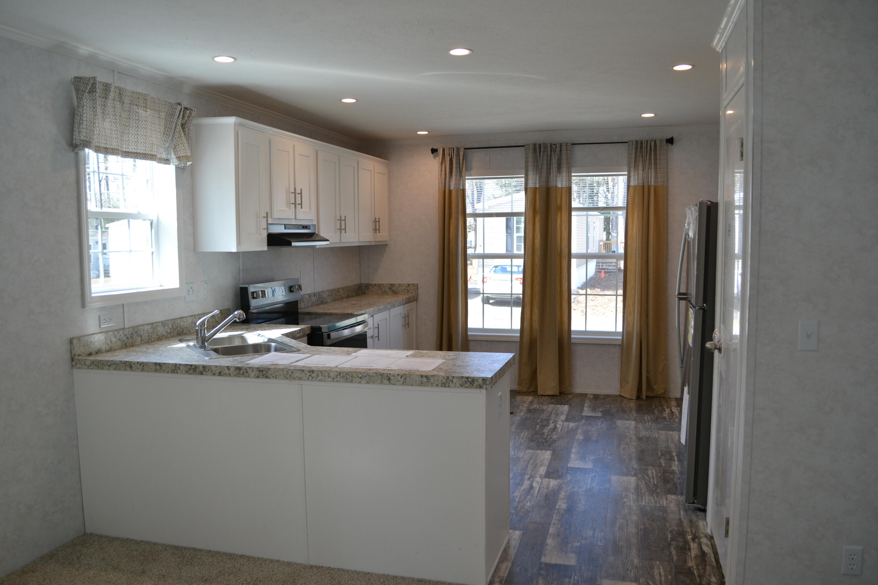18 Maple Street Lebanon ME 04027