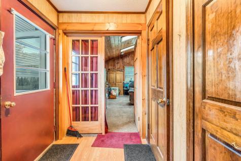 153 E E Side Drive Verona Island ME 04416