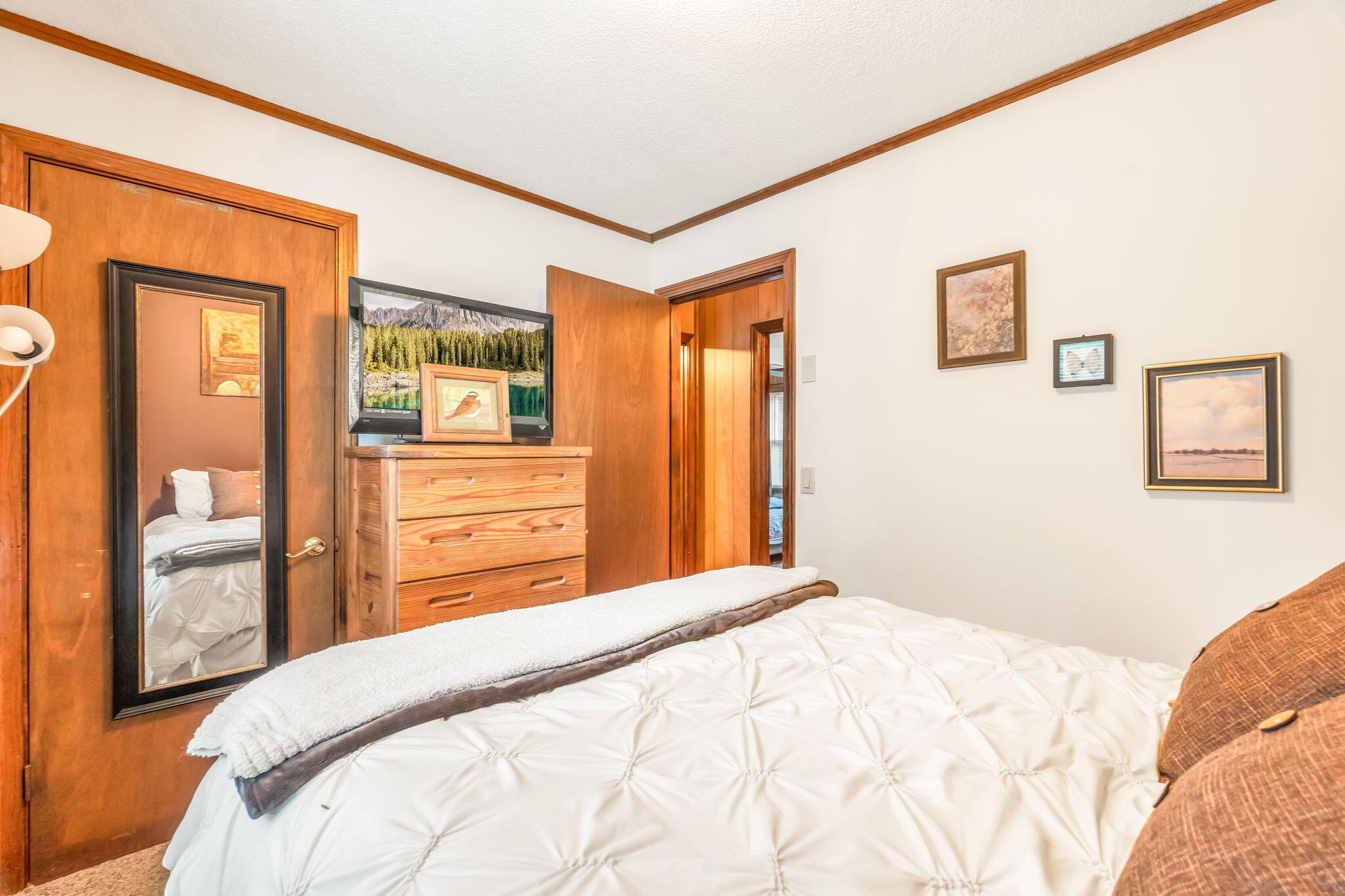 153 E E Side Drive Verona Island ME 04416