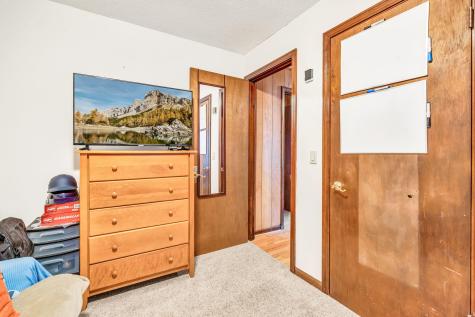 153 E E Side Drive Verona Island ME 04416