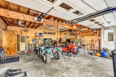 153 E E Side Drive Verona Island ME 04416