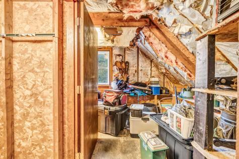 153 E E Side Drive Verona Island ME 04416