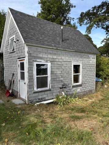 11 Cottage Street Vinalhaven ME 04863