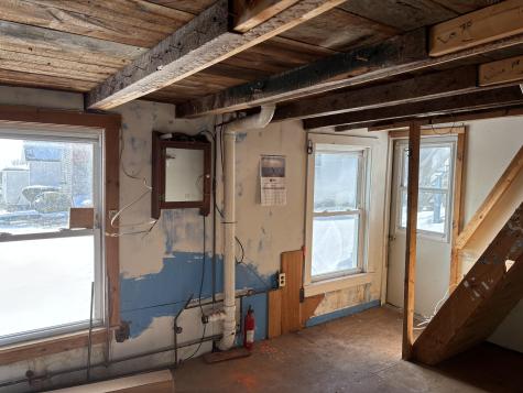 11 Cottage Street Vinalhaven ME 04863