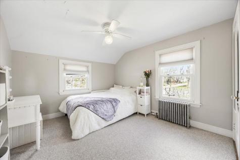 42 Narragansett Street Gorham ME 04038