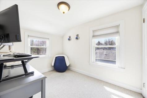 42 Narragansett Street Gorham ME 04038