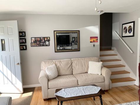 6 Scribner Circle Lewiston ME 04240