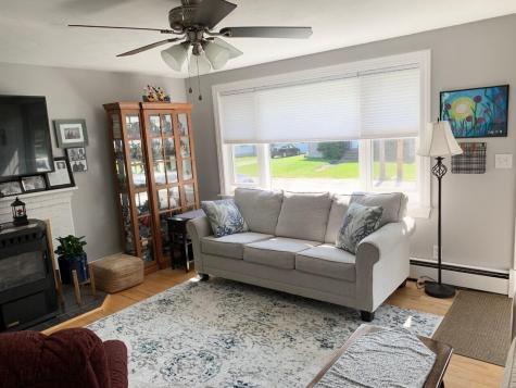 6 Scribner Circle Lewiston ME 04240