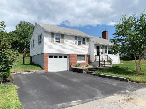 6 Scribner Circle Lewiston ME 04240