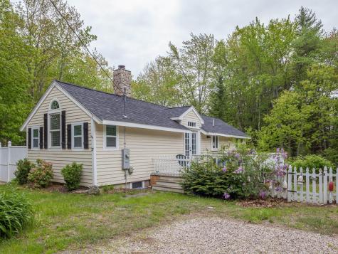 27 Port Road Kennebunk ME 04043