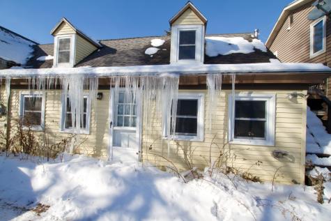 24 Grays Lane Old Town ME 04468