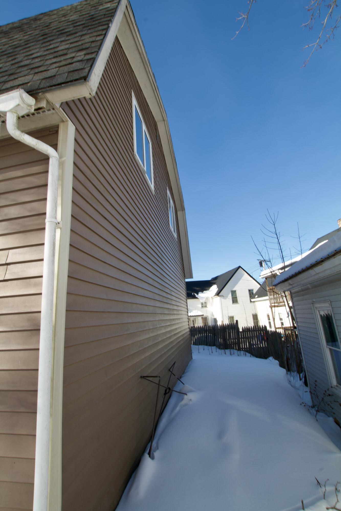 24 Grays Lane Old Town ME 04468