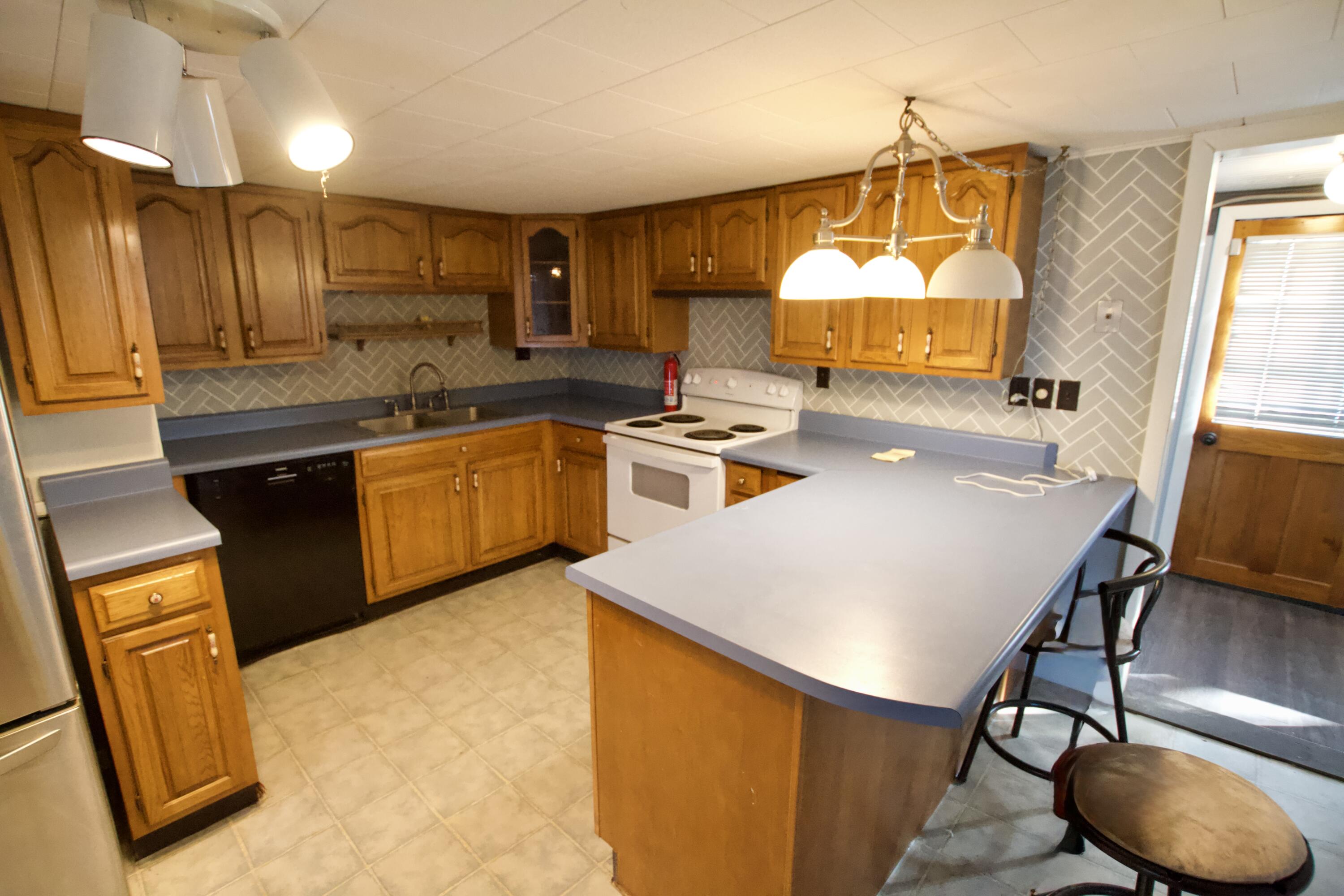 24 Grays Lane Old Town ME 04468