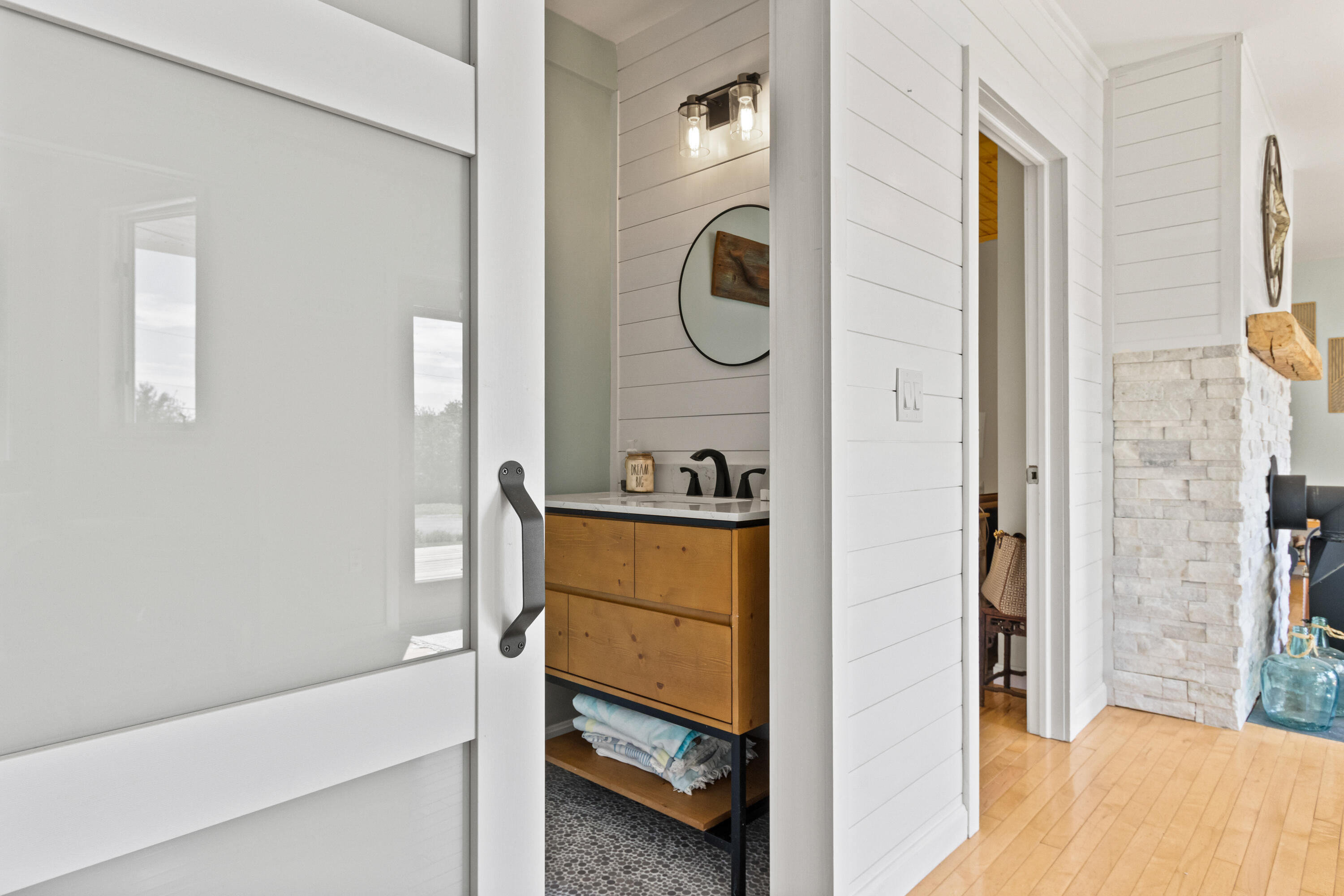 35 Bay Village Road Naples ME 04055