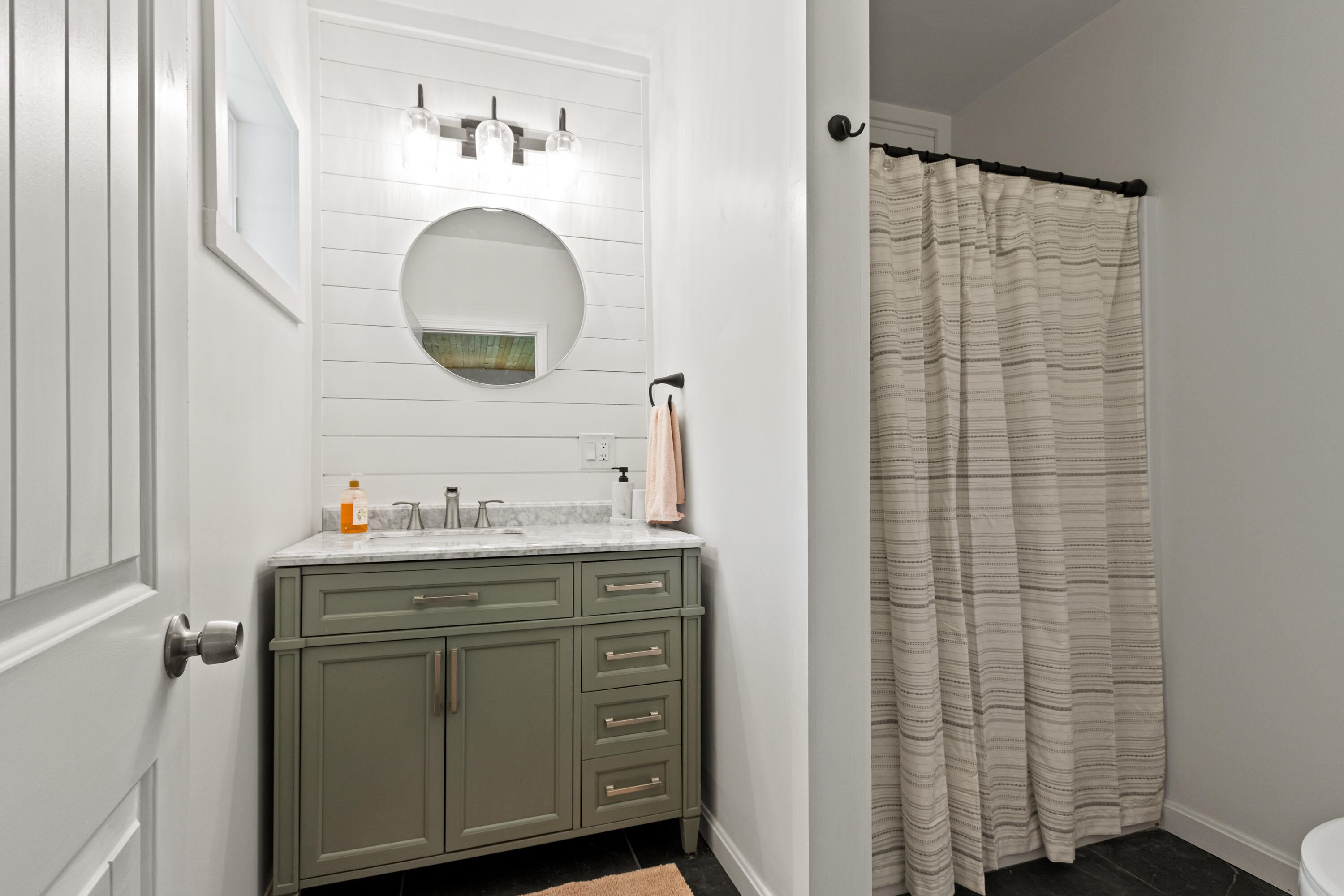 35 Bay Village Road Naples ME 04055