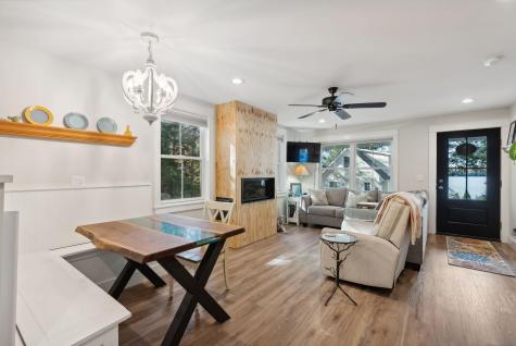 78 Chapmans Drive Manchester ME 04351