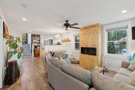 78 Chapmans Drive Manchester ME 04351