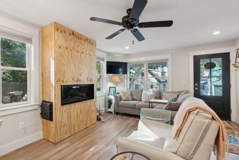 78 Chapmans Drive Manchester ME 04351