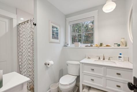 78 Chapmans Drive Manchester ME 04351